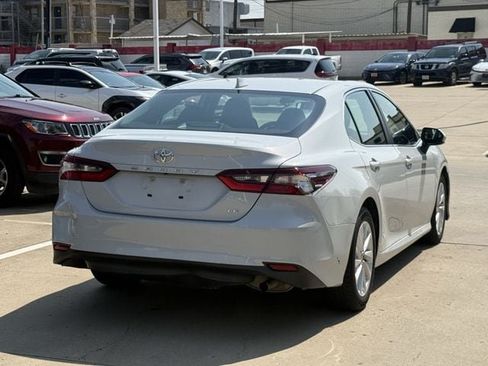 Used 2023 Toyota Camry LE FWD image 4