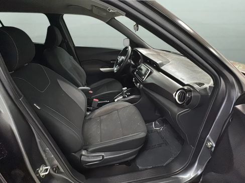 Used 2020 Nissan Kicks SV w/ Exterior Package FWD image 24