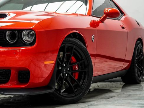 Used 2023 Dodge Challenger SRT Hellcat image 3