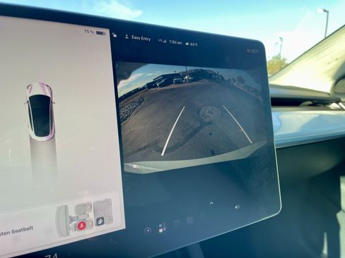 Used 2023 Tesla Model 3 Standard Range RWD image 15