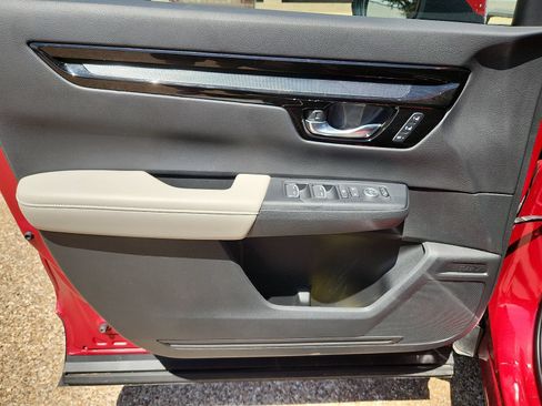 Used 2025 Honda CR-V EX-L image 12
