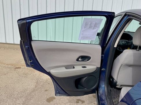 Used 2016 Honda HR-V LX image 15