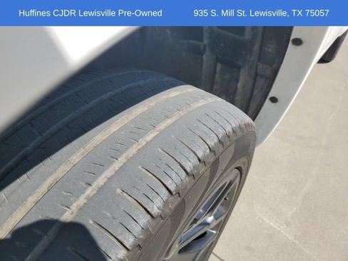 Used 2025 RAM 1500 Limited AWD/4WD image 4