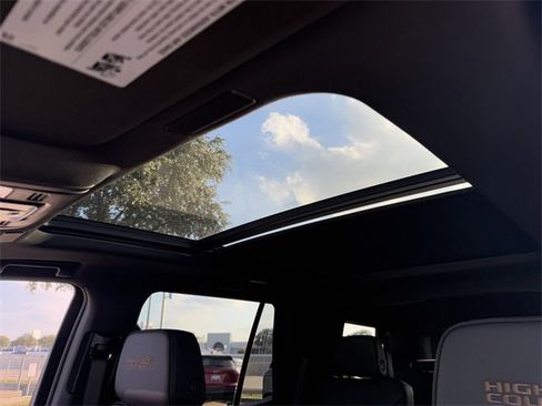 New 2026 Chevrolet Tahoe High Country image 20