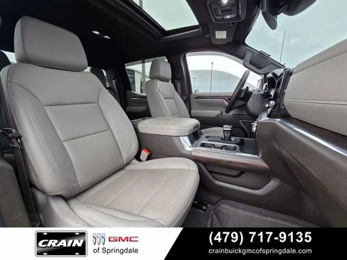 Used 2025 GMC Sierra 1500 SLT w/ SLT Premium Plus Package AWD/4WD image 30