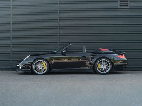 Used 2011 Porsche 911 Turbo S AWD/4WD image 2