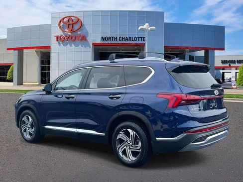 Used 2022 Hyundai Santa Fe SEL w/ Convenience + Premium Package FWD image 4