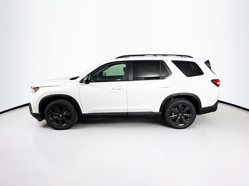 New 2026 Honda Pilot Sport image 7