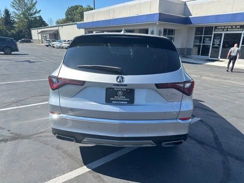 Used 2025 Acura MDX SH-AWD w/ Technology Package image 4