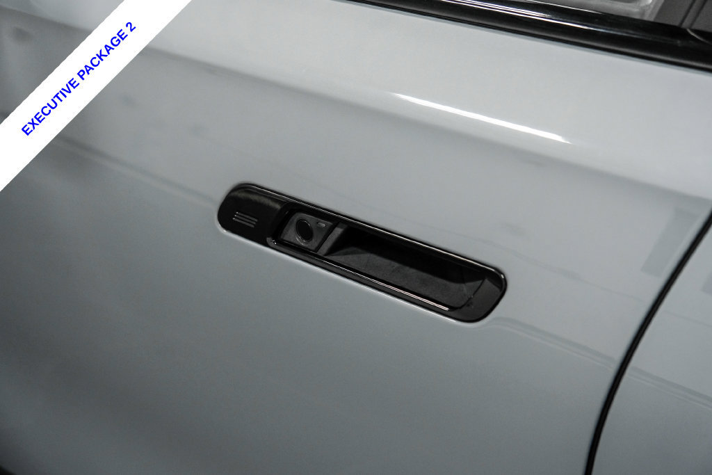 Used 2023 BMW i7 xDrive60 AWD/4WD image 49