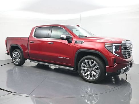 Used 2023 GMC Sierra 1500 Denali w/ Denali Reserve Package AWD/4WD image 7
