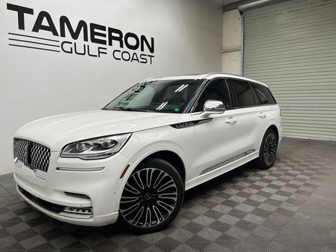 Used 2022 Lincoln Aviator Black Label AWD/4WD image 2