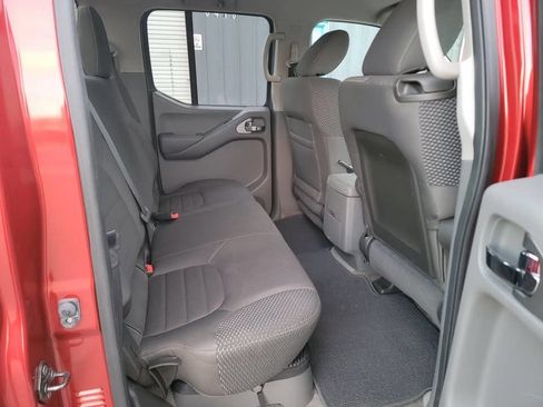 Used 2012 Nissan Frontier SV w/ Sport Appearance Pkg image 13