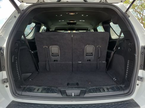 Used 2022 Dodge Durango R/T RWD image 10