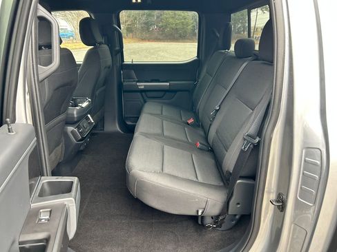 Used 2022 Ford F150 XLT w/ Equipment Group 302A High image 19