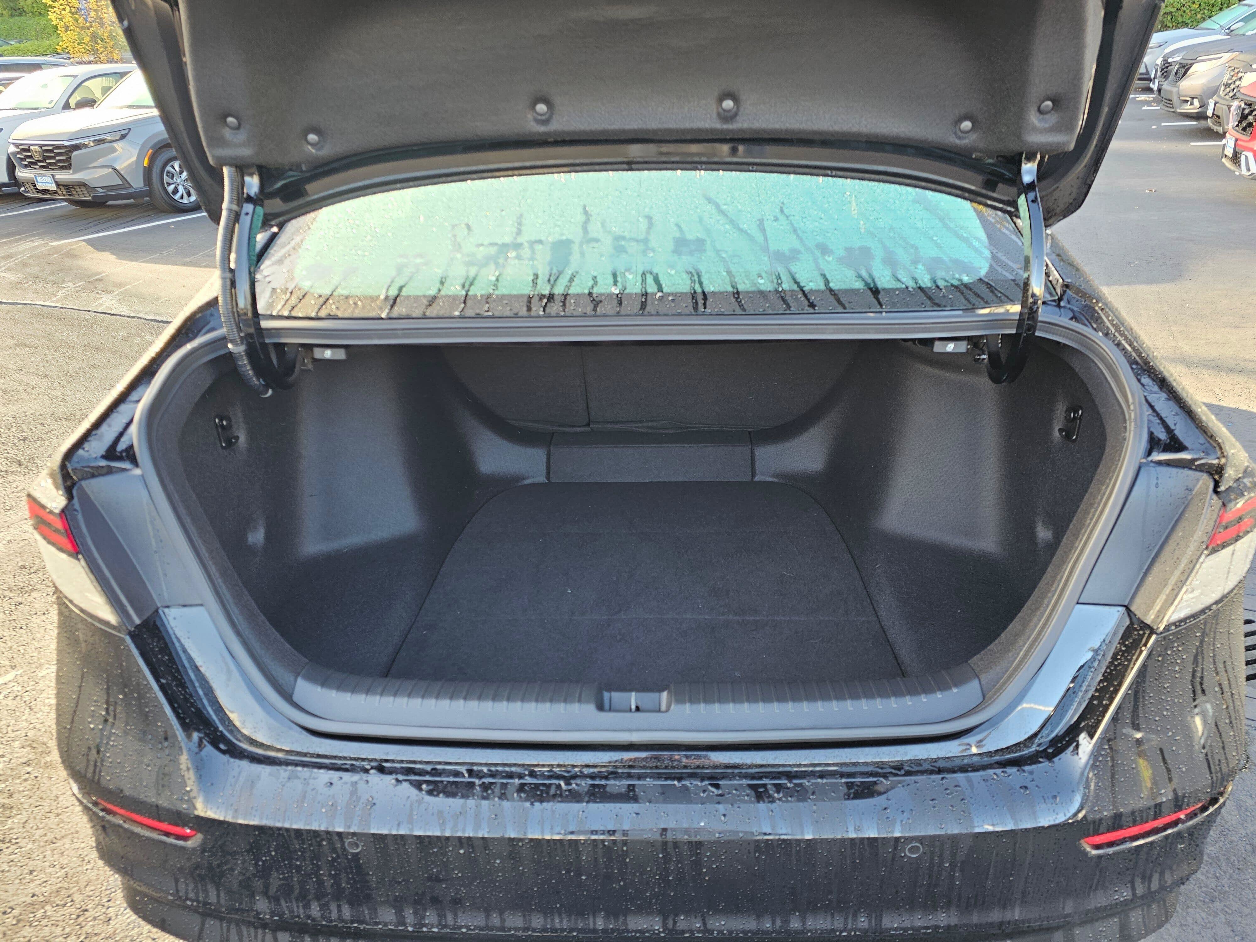 Used 2025 Honda Accord EX-L image 18
