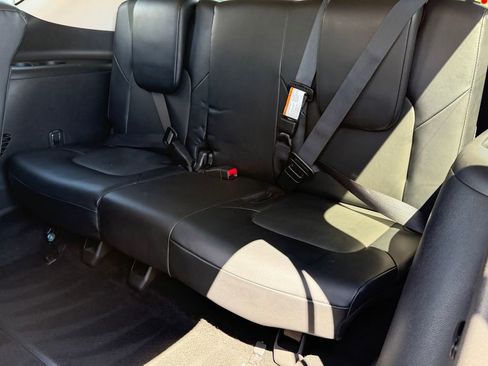 Used 2024 Nissan Armada SV image 22