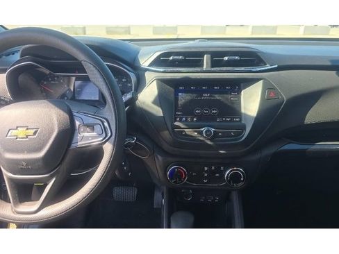 Used 2021 Chevrolet TrailBlazer LS FWD image 8