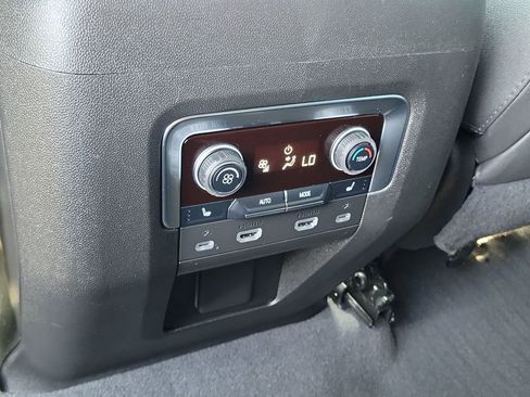 Used 2024 Chevrolet Tahoe Z71 w/ Luxury Package AWD/4WD image 22