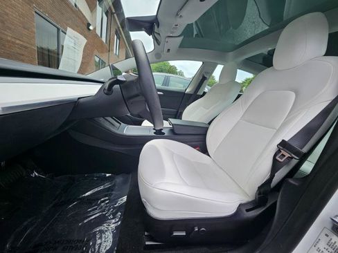 Used 2023 Tesla Model 3 Standard Range RWD image 34