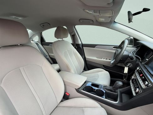 Used 2019 Hyundai Sonata SE FWD image 28