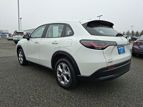 Certified 2023 Honda HR-V LX image 4