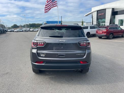 Used 2022 Jeep Compass Limited image 4