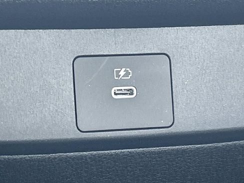 New 2026 Nissan Sentra SV w/ SV Convenience Package FWD image 19
