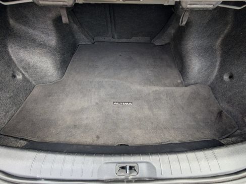 Used 2024 Nissan Altima 2.5 SR FWD image 19