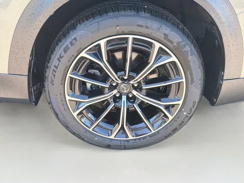 Used 2025 MAZDA CX-70 Plug-In Hybrid w/ Premium Plus AWD/4WD image 36