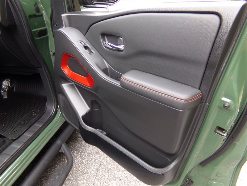 Used 2022 Nissan Frontier PRO-4X AWD/4WD image 44
