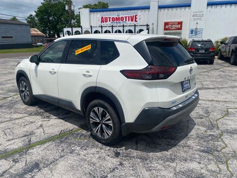 Used 2023 Nissan Rogue SV FWD image 8