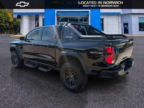 Certified 2025 Chevrolet Colorado ZR2 w/ Midnight Edition AWD/4WD image 7