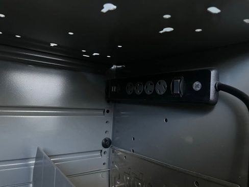 Used 2020 Ford Transit Connect XL image 23