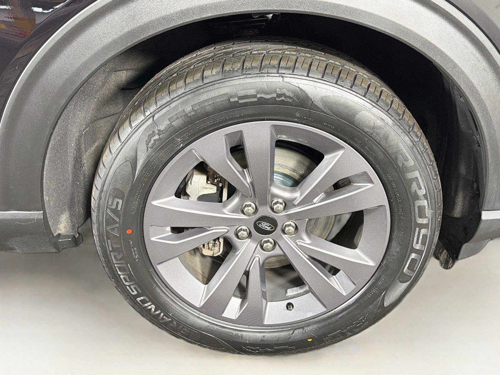 Used 2023 Ford Explorer XLT w/ Equipment Group 202A AWD/4WD image 36