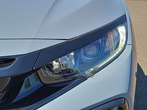Used 2021 Honda Civic Sport image 9