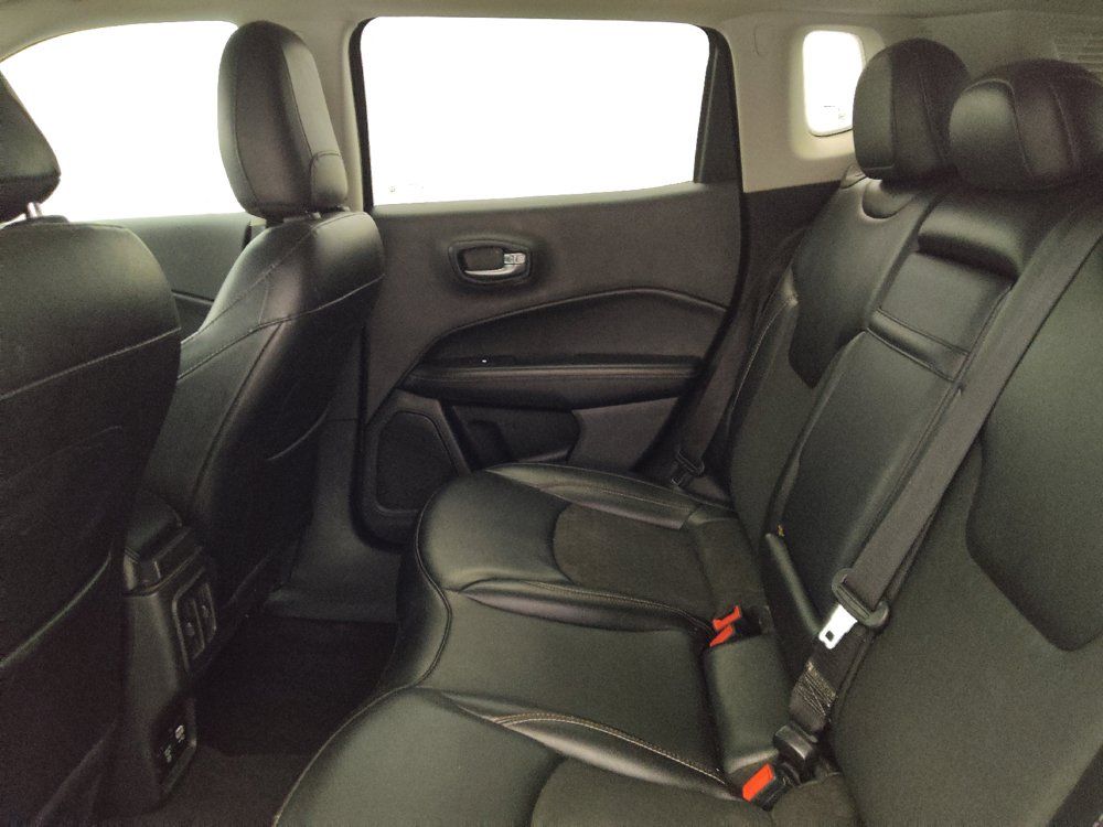 Used 2019 Jeep Compass Latitude FWD image 18