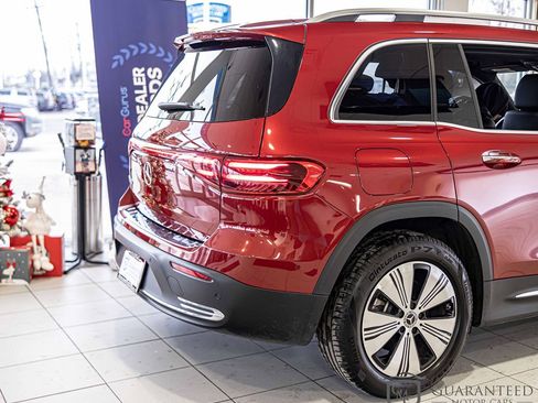 Used 2024 Mercedes-Benz EQB 250+ w/ Winter Package image 12