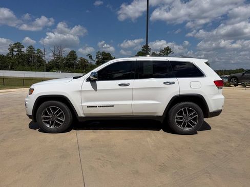 Used 2019 Jeep Grand Cherokee Limited AWD/4WD image 2
