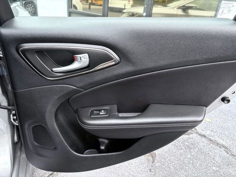 Used 2015 Chrysler 200 C w/ Navigation & Sound Group I image 16