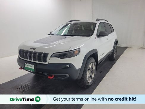 Used 2019 Jeep Cherokee Trailhawk w/ Cold Weather Group AWD/4WD image 1