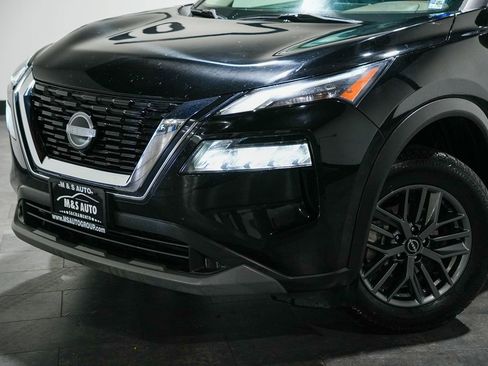 Used 2023 Nissan Rogue S image 10