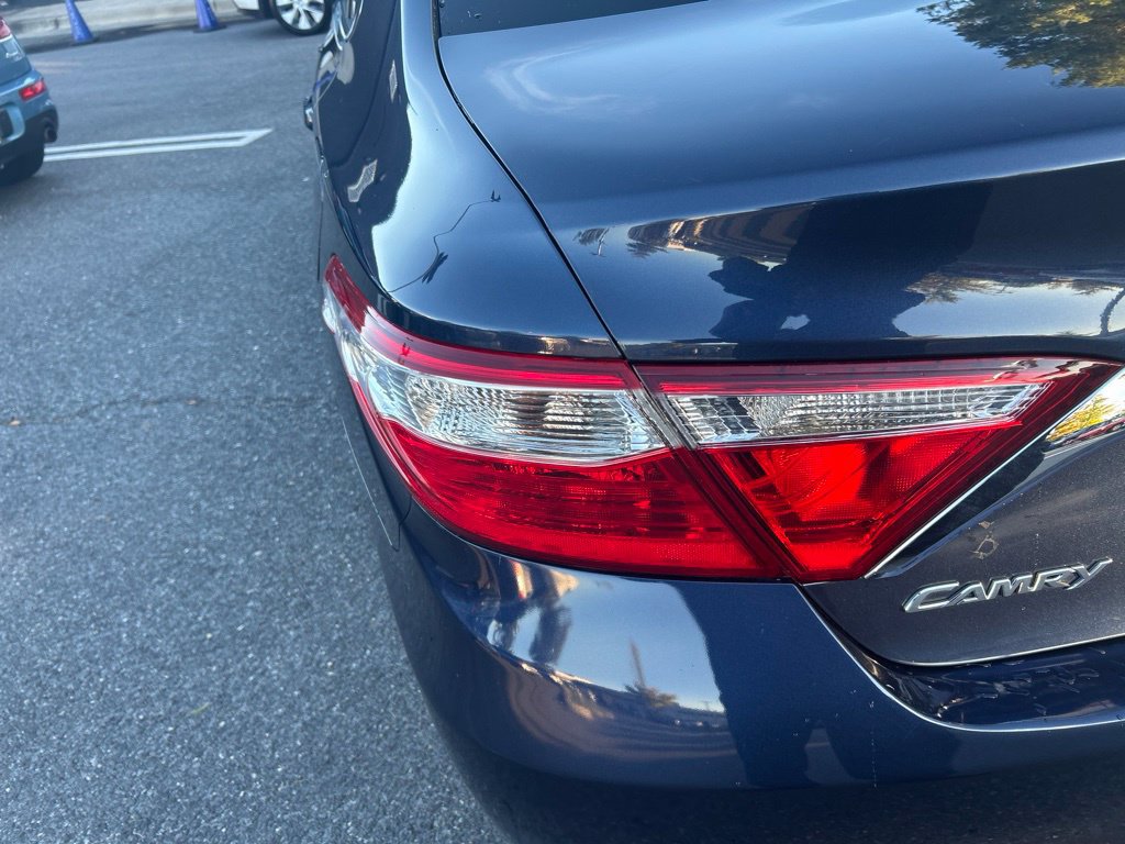 Used 2017 Toyota Camry XLE FWD image 18