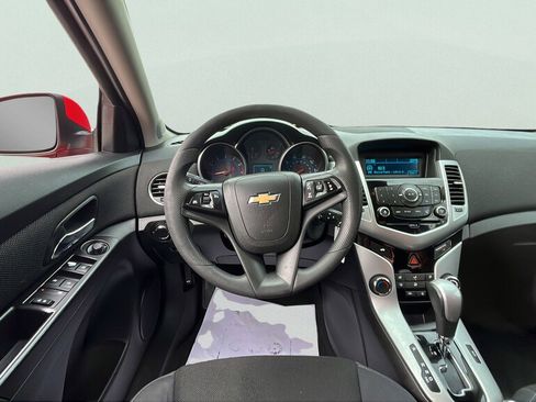 Used 2016 Chevrolet Cruze LT image 11