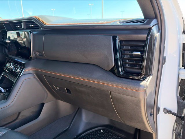 Used 2023 GMC Sierra 1500 AT4 w/ Technology Package AWD/4WD image 56