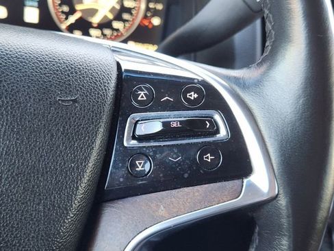 Used 2015 Cadillac Escalade Luxury image 21