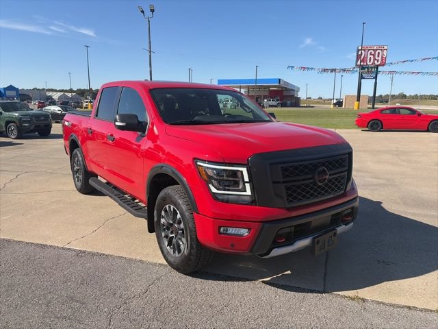 Used 2024 Nissan Titan PRO-4X w/ Pro-4x Convenience Package AWD/4WD image 8