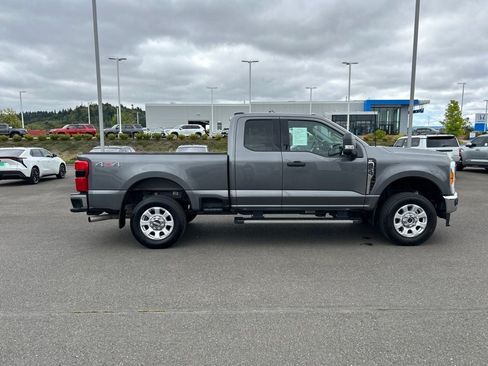 Used 2023 Ford F250 XLT w/ 360-Degree Camera Package AWD/4WD image 8