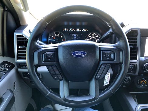 Used 2019 Ford F150 XLT w/ Equipment Group 302A Luxury AWD/4WD image 13