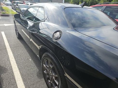 Used 2018 Dodge Challenger GT w/ Driver Convenience Group AWD/4WD image 9